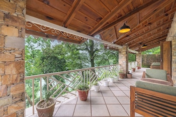 lake retreat bhimtal