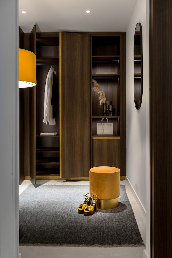 we me suite hotel