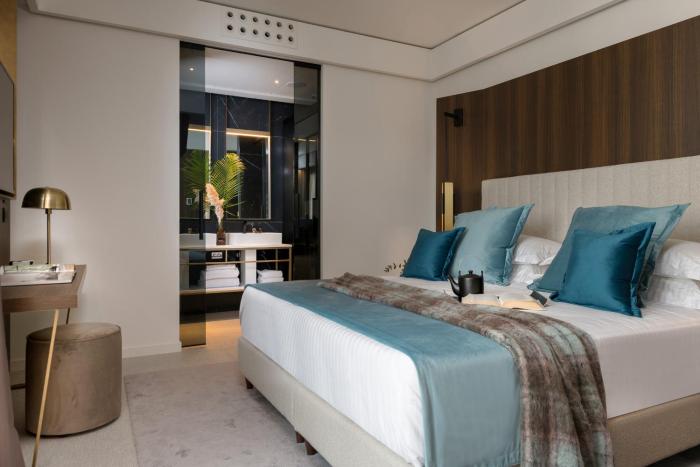 we me suite hotel