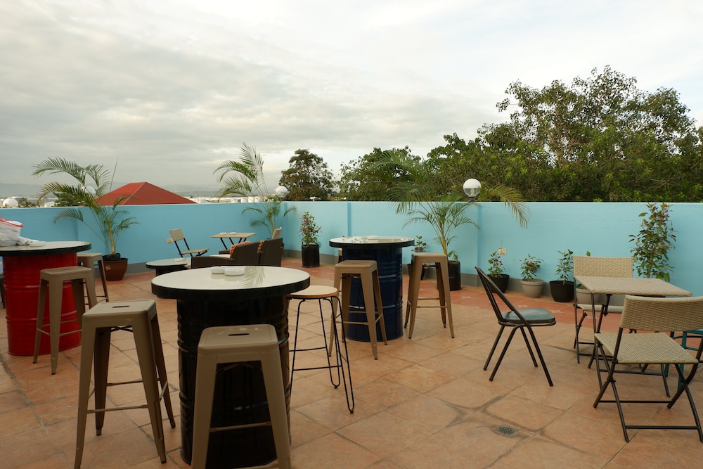 the runway inn mactan cebu
