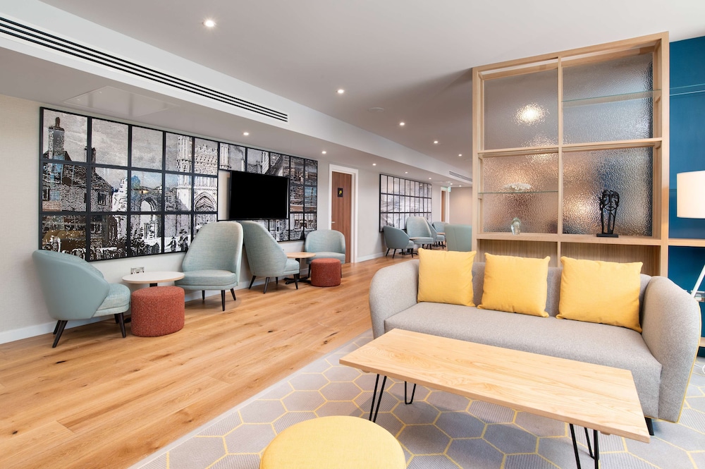 hampton by hilton canterbury