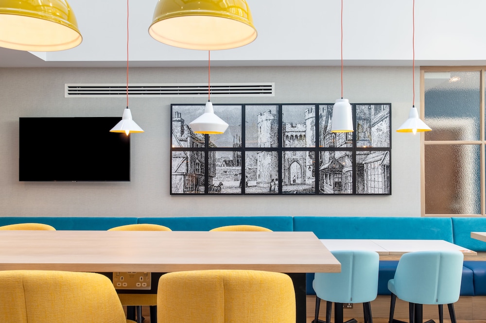 hampton by hilton canterbury