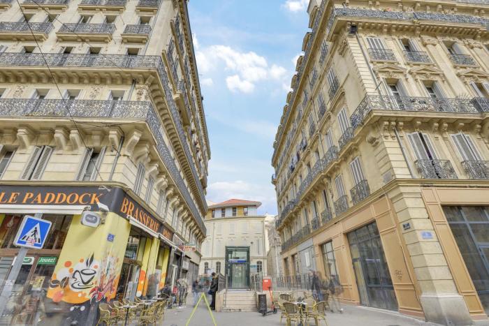 the people marseille hostel