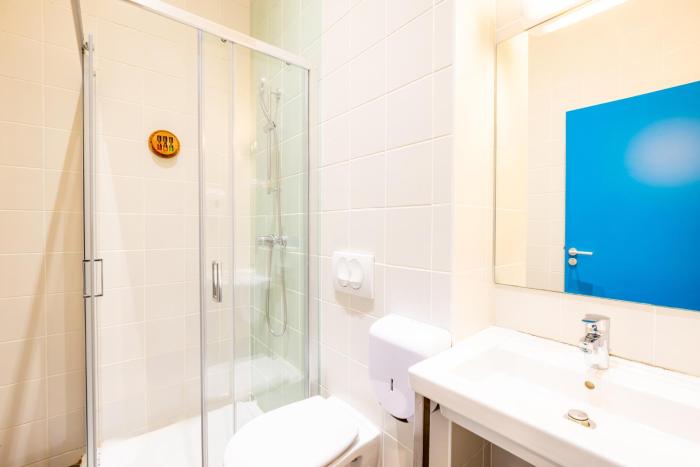 the people marseille hostel