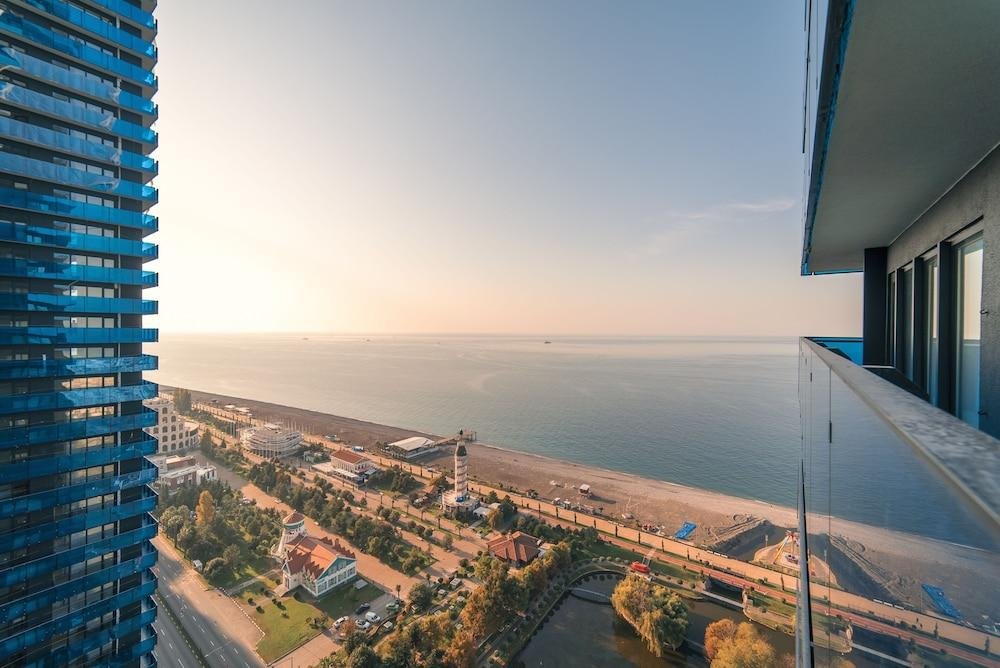 grand city apartments batumi