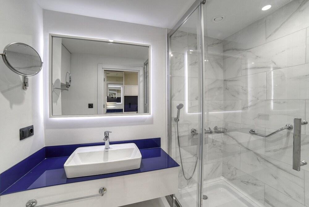 grand city apartments batumi