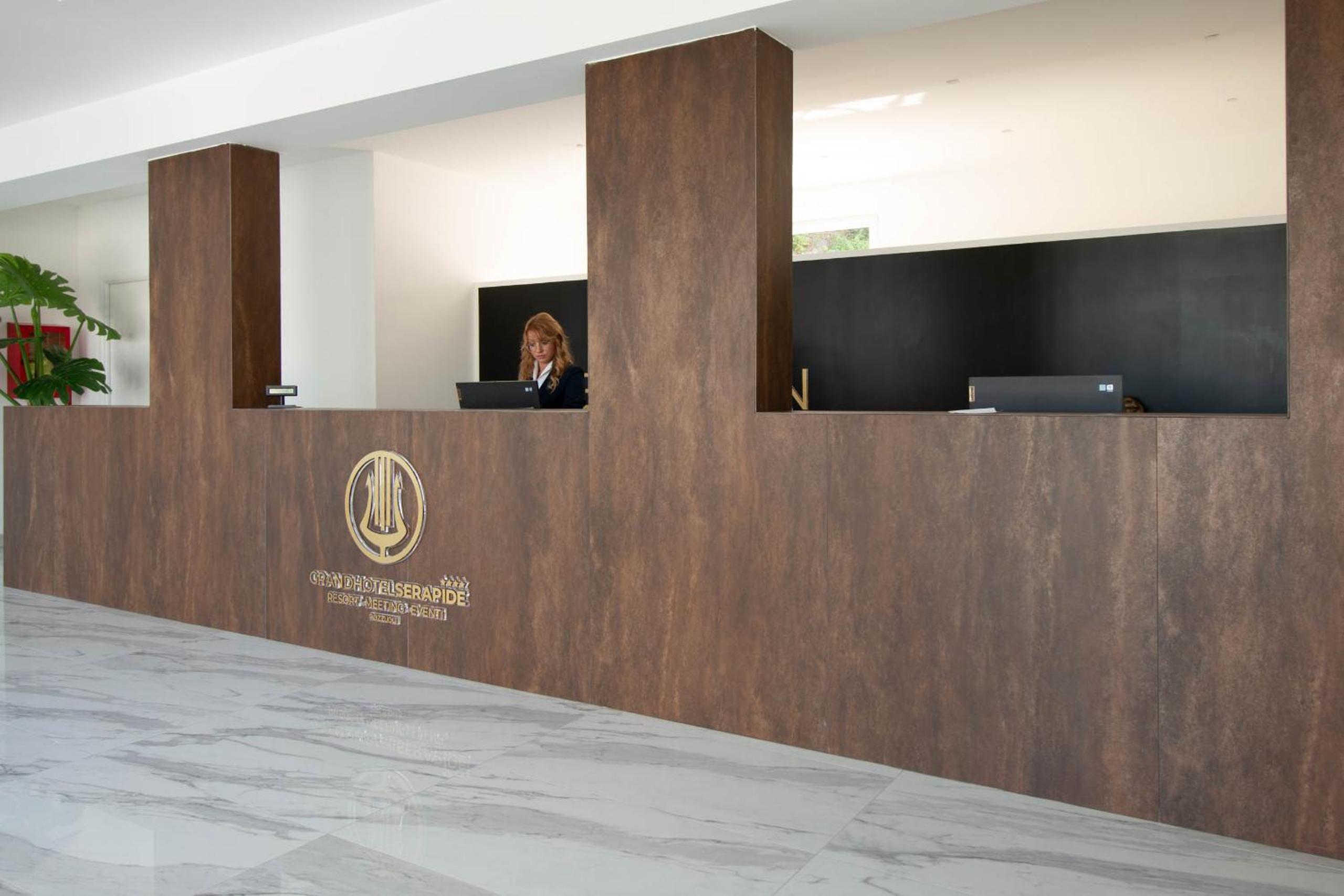 grand hotel serapide