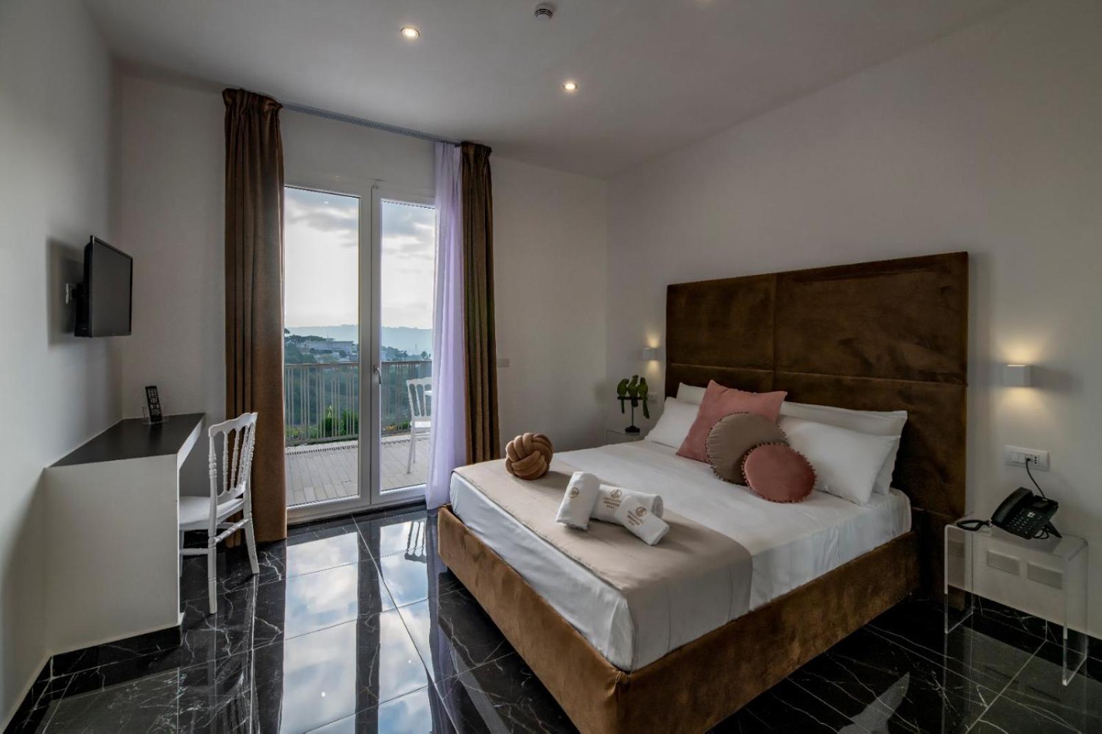 grand hotel serapide