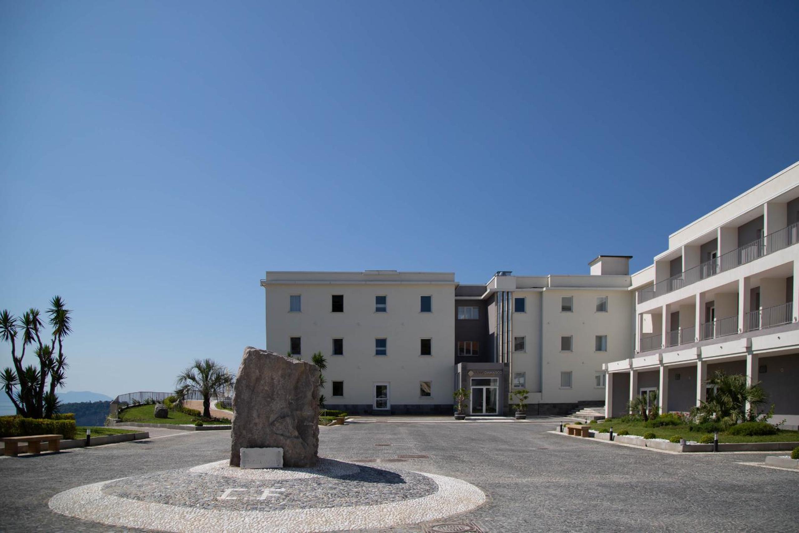 grand hotel serapide