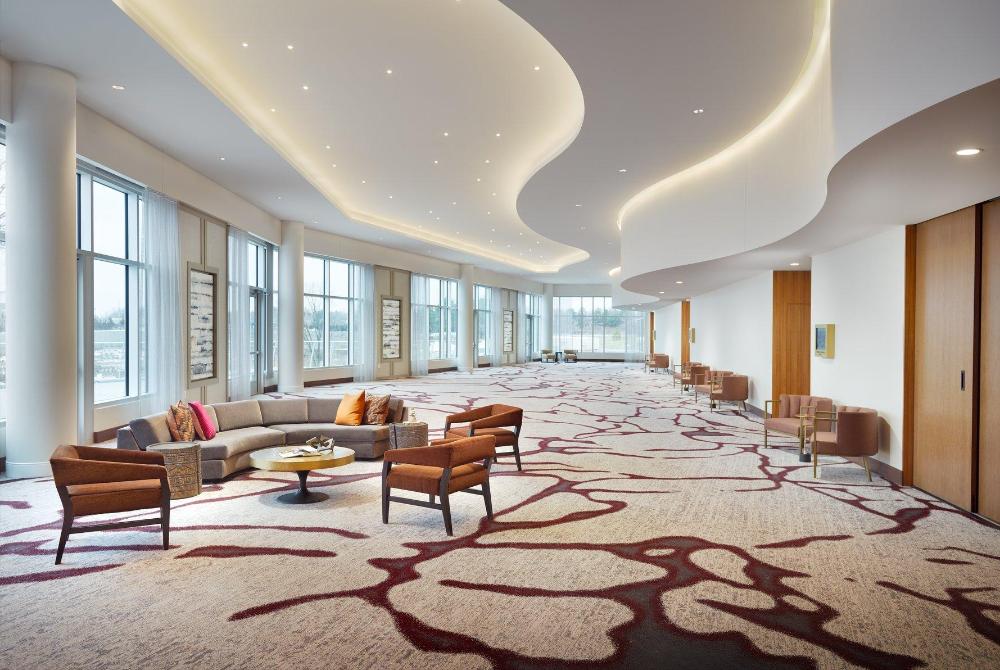 omni viking lakes hotel