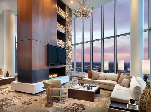 omni viking lakes hotel