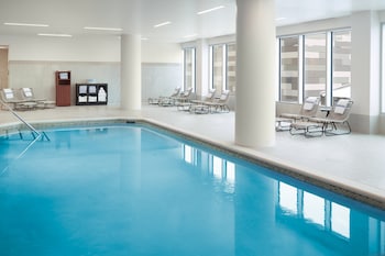 omni viking lakes hotel