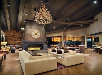 omni viking lakes hotel