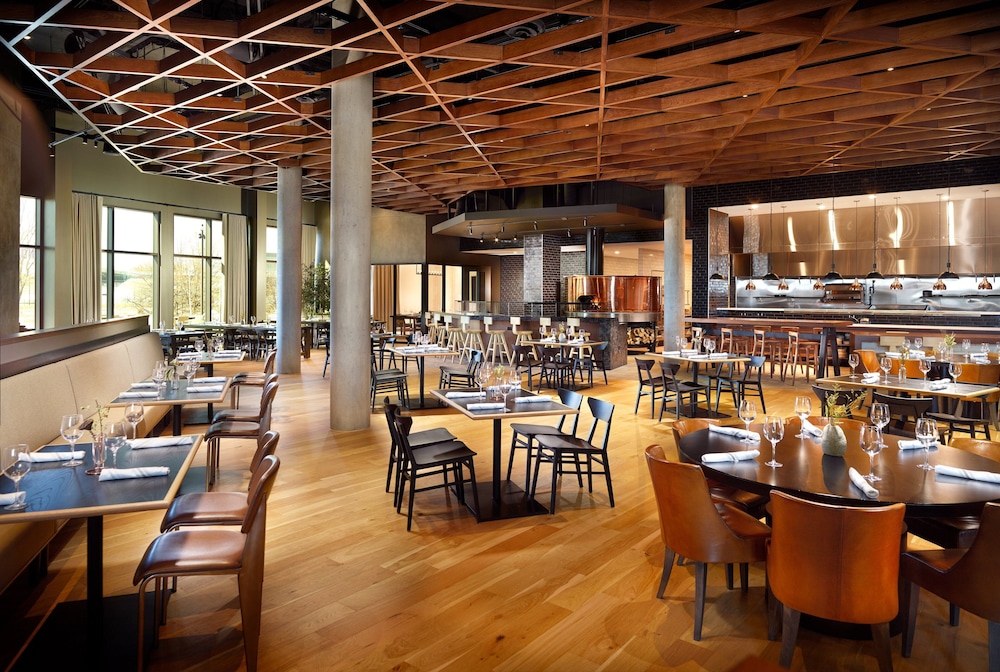 omni viking lakes hotel