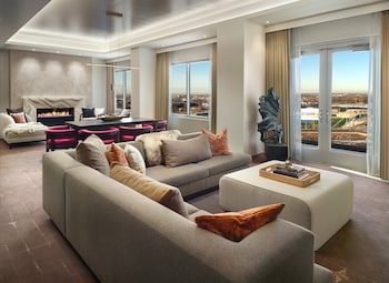 omni viking lakes hotel