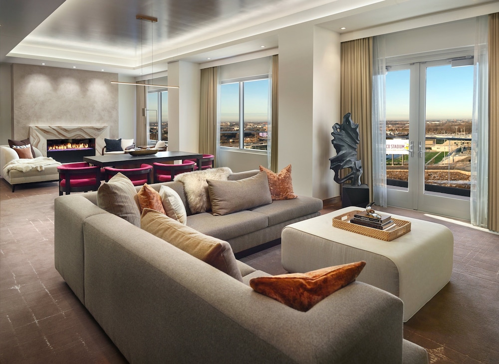 omni viking lakes hotel