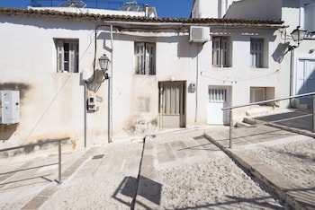 pylosea luxury lodge