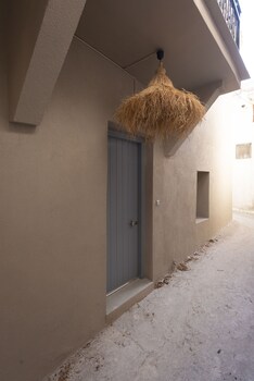 pylosea luxury lodge