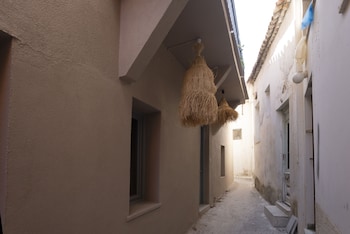 pylosea luxury lodge