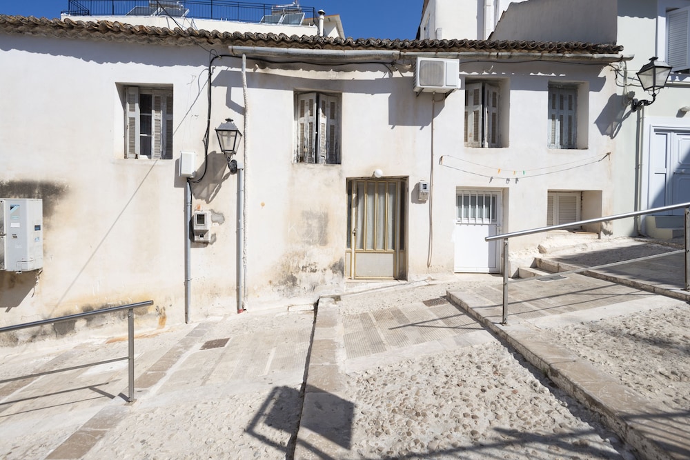 pylosea luxury lodge