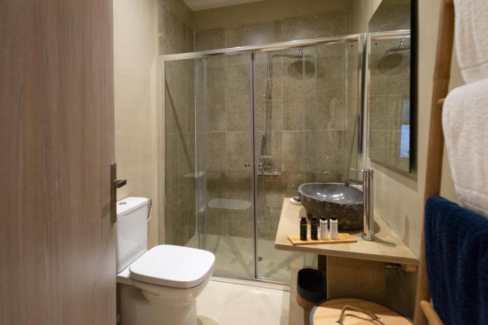 pylosea luxury lodge