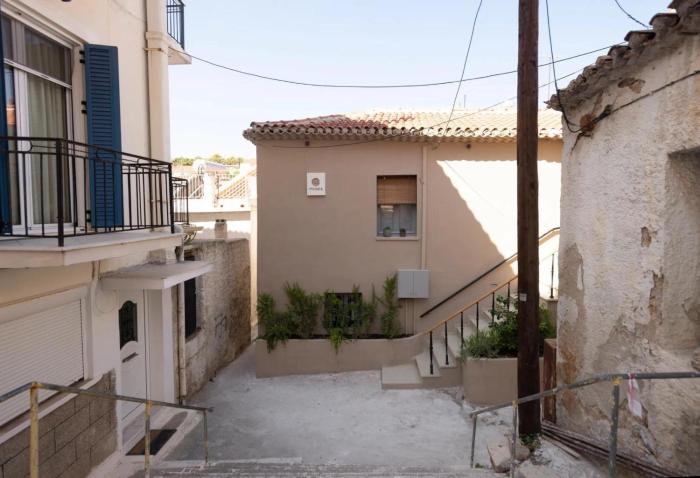 pylosea luxury lodge