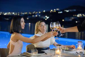 aeonic suites and spa