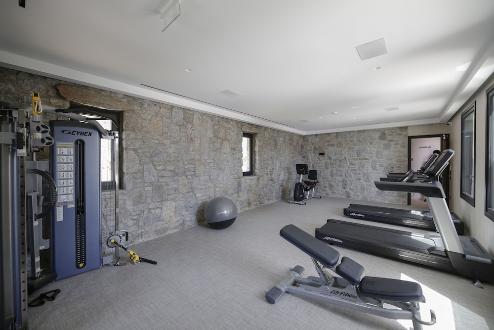 aeonic suites and spa
