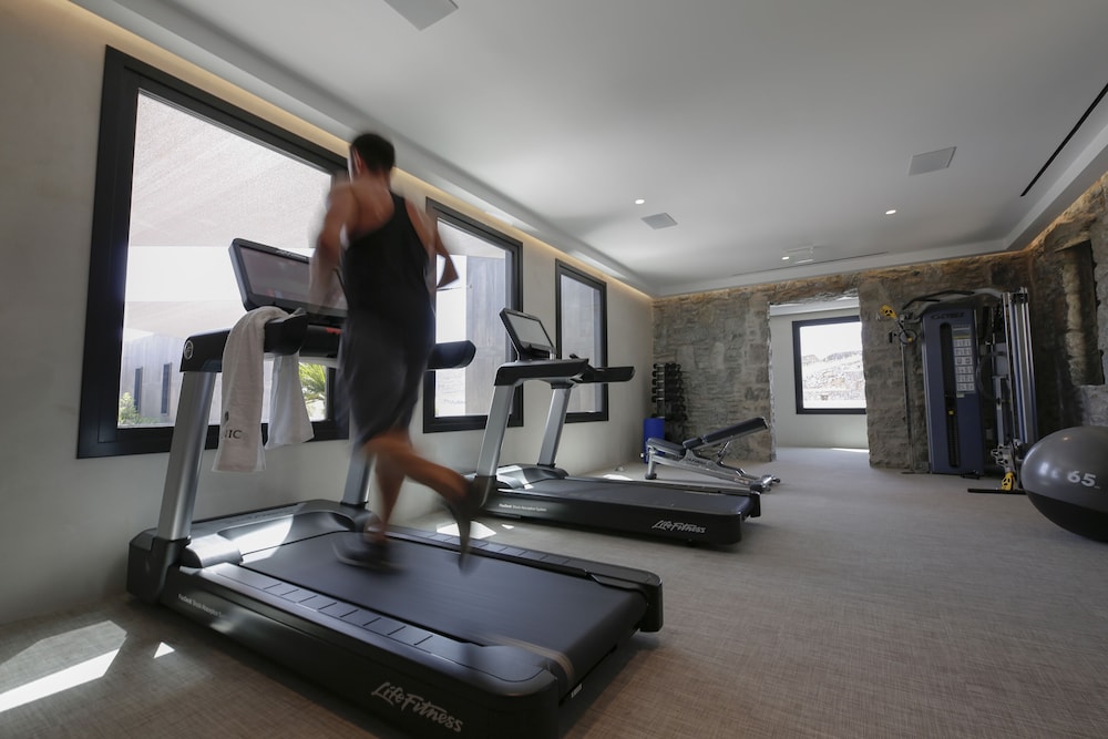 aeonic suites and spa