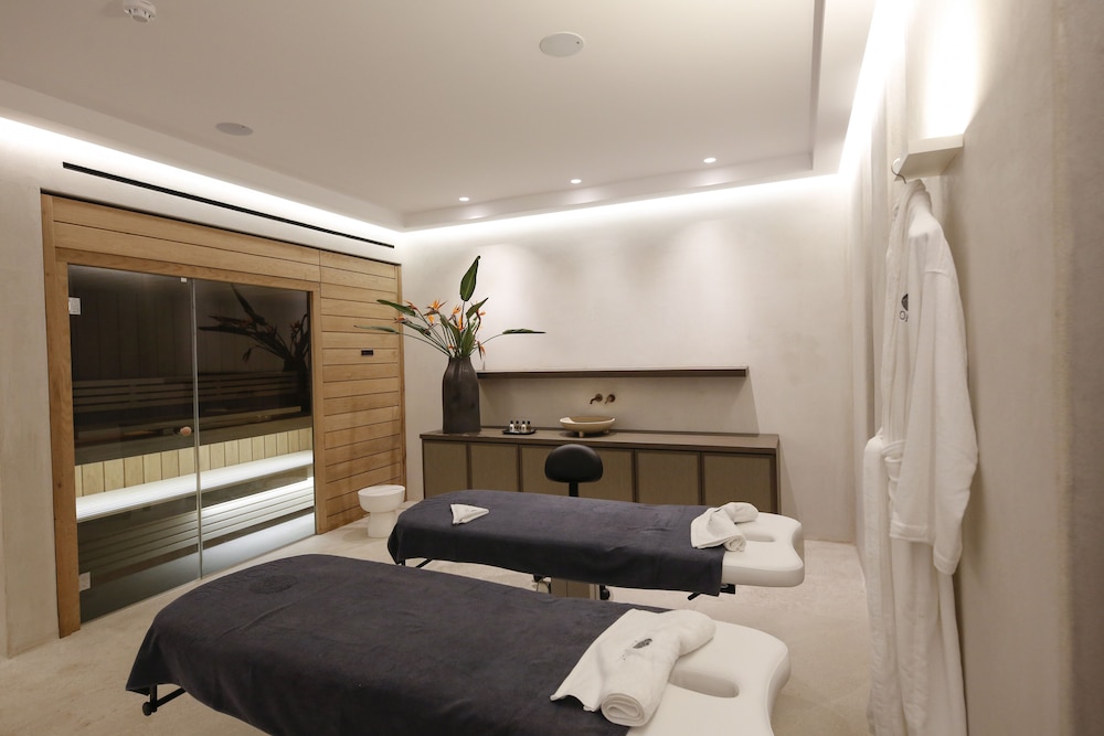 aeonic suites and spa
