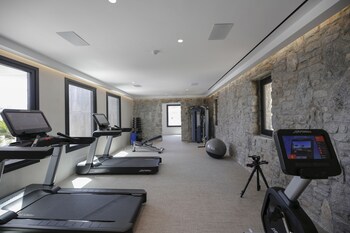 aeonic suites and spa