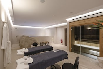 aeonic suites and spa
