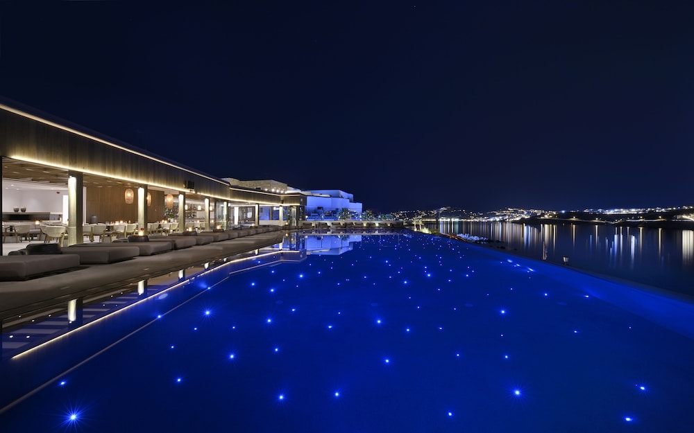 aeonic suites and spa