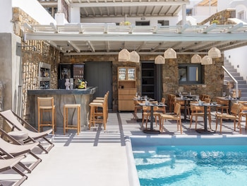 mykonos residence villas and suites