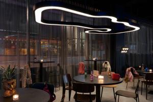 moxy milton keynes