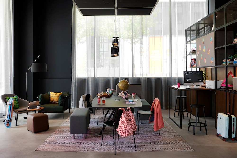 moxy milton keynes