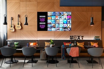 moxy milton keynes