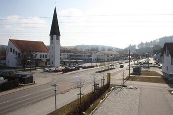 niederaichbach