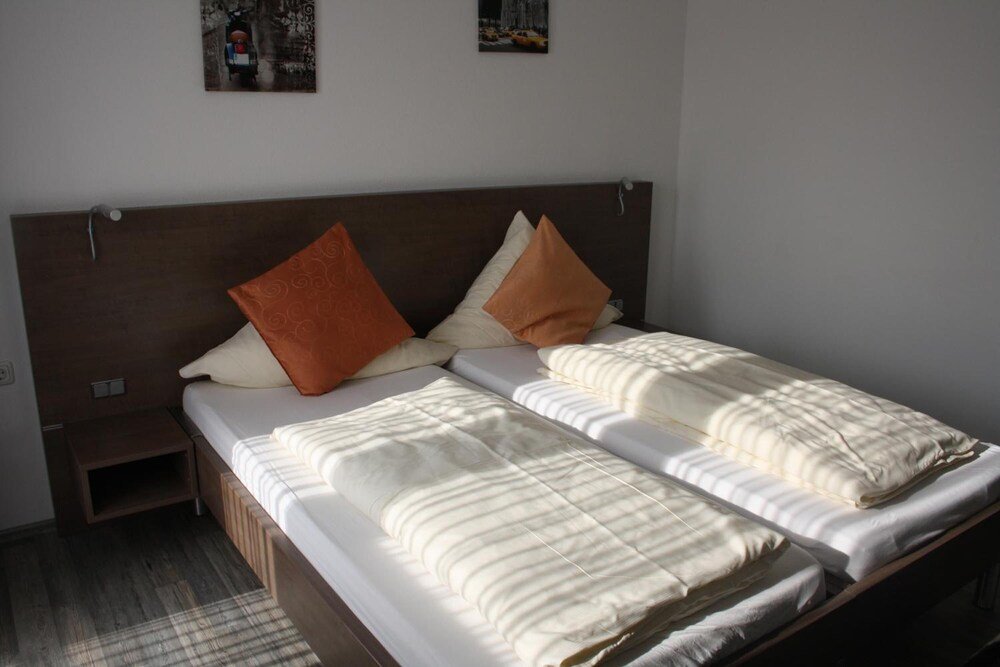 Gasthof-Pension Kirchenwirt,,3 star