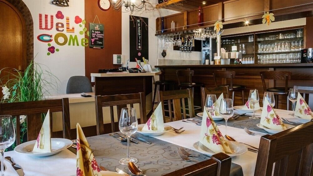 Gasthof-Pension Kirchenwirt,,3 star