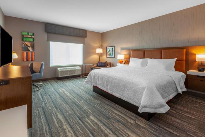hampton inn and suites bloomfield hills detroit