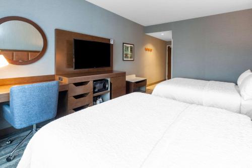 hampton inn and suites bloomfield hills detroit