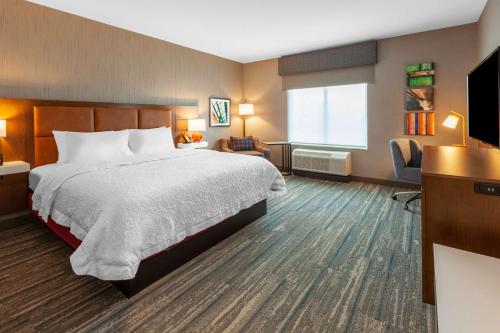 hampton inn and suites bloomfield hills detroit
