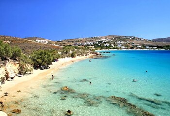 omilos beachfront house