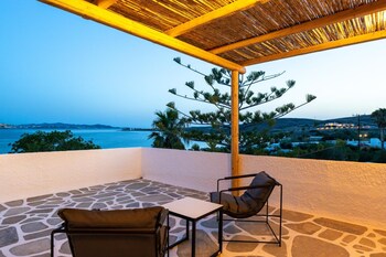 omilos beachfront house