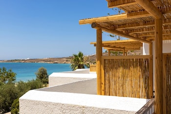 omilos beachfront house