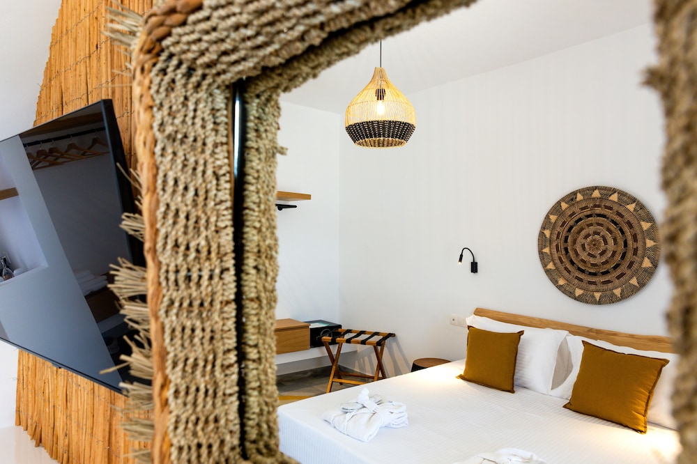 omilos beachfront house