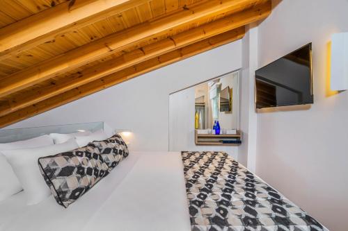 mirablue luxury residences