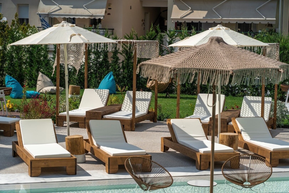 mirablue luxury residences