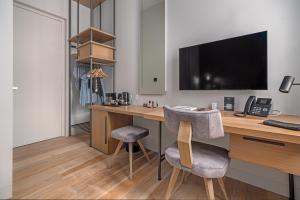 hellenic vibes smart hotel